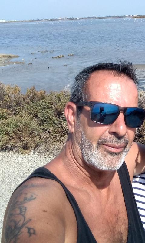 Michel  64 ans Caumont sur Durance