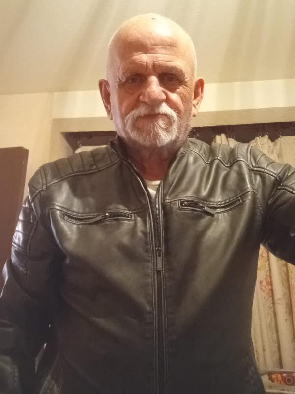 Alain 76 ans Carmaux