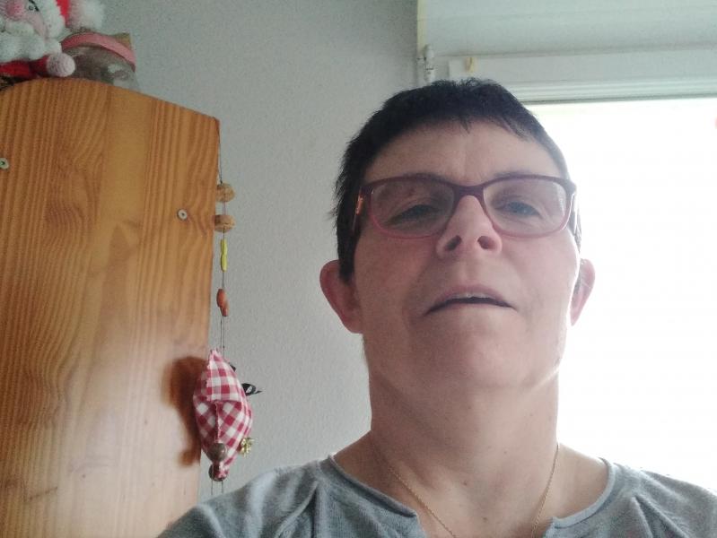 Evelyne BOURGET 52 ans Mirambeau