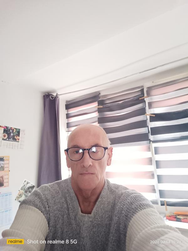 Michael 65 ans Auberchicourt