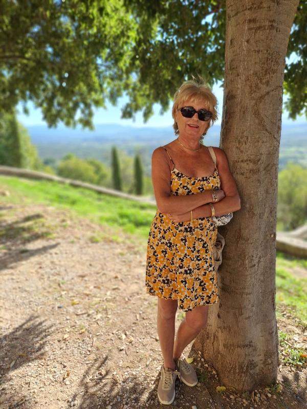 Lyne 72 ans Béziers