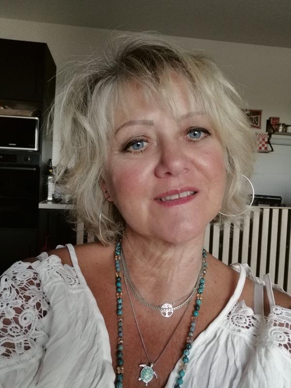 Monique 62 ans Royan