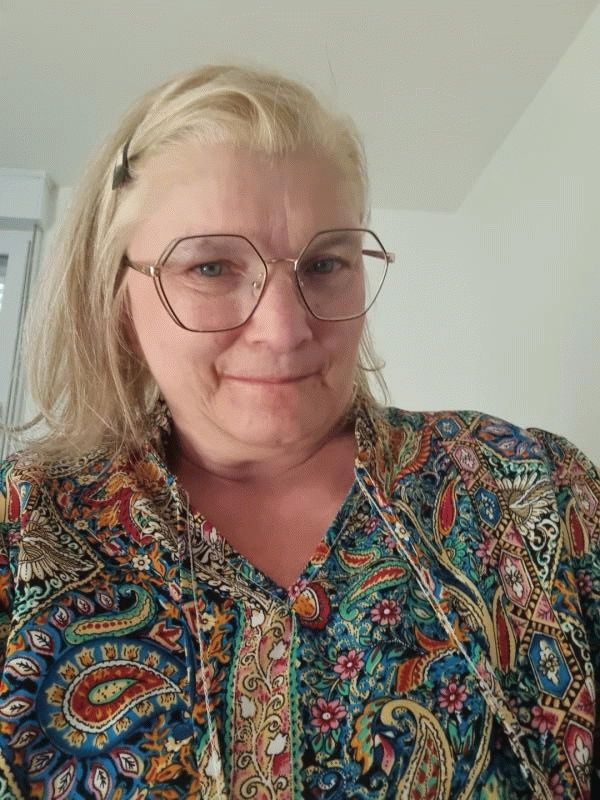 NatMartine  48 ans Varennes lès Mâcon