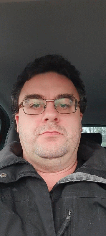 Mickaël  44 ans Loiré