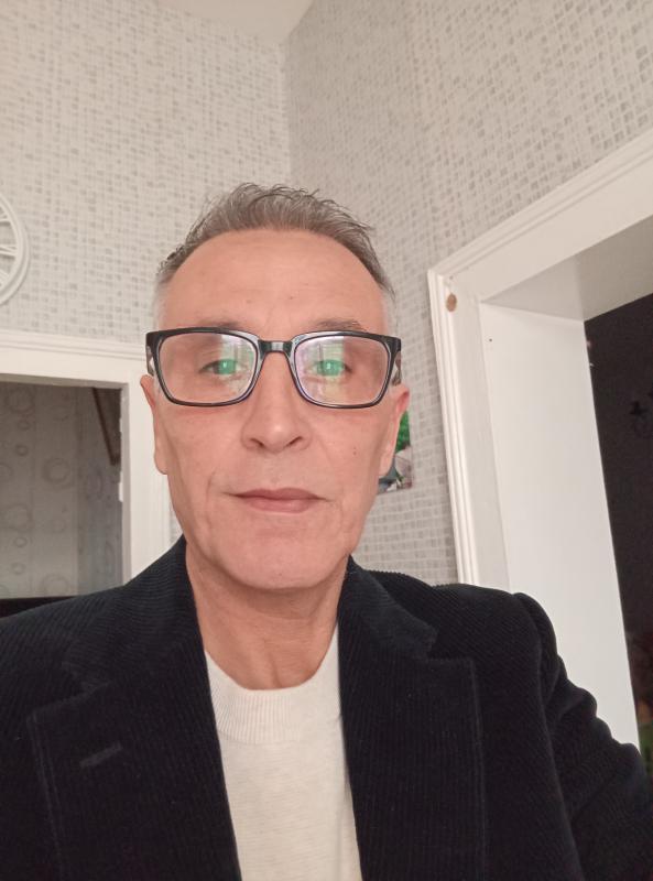 nordine 56 ans Rennes