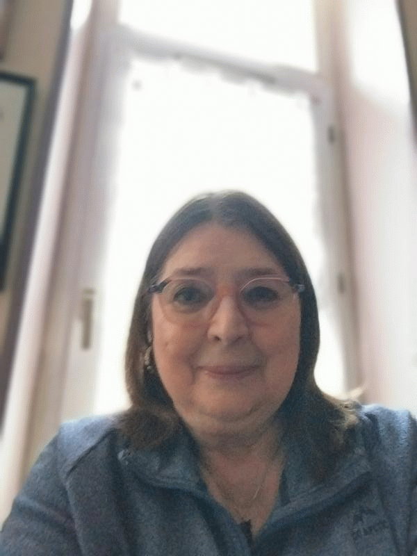 Danielle  79 ans Metz