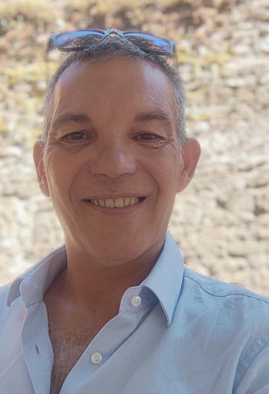 Pascal  57 ans Caumont sur Durance