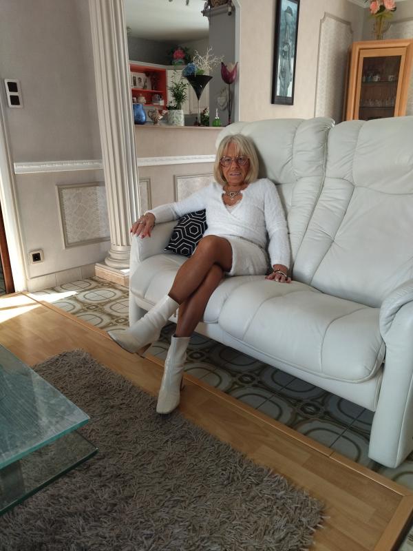 Mary  74 ans Les Épesses