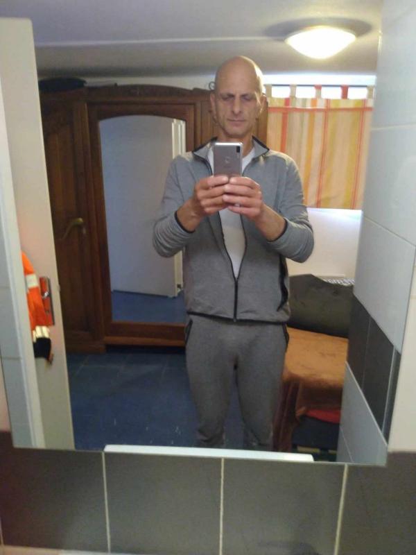 Vas-y  47 ans Annoisin Chatelans