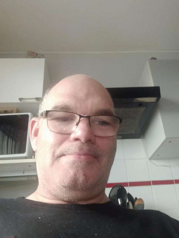 Laurent  59 ans Saint Nazaire