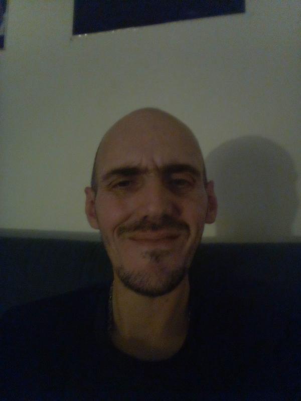 Eric Cueroni 43 ans Saint Jean d'Angély