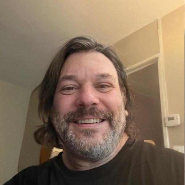 Dougqueue 48 ans paris 10eme arrondissement