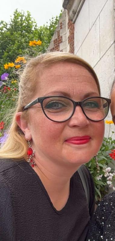 Céline  42 ans Loos