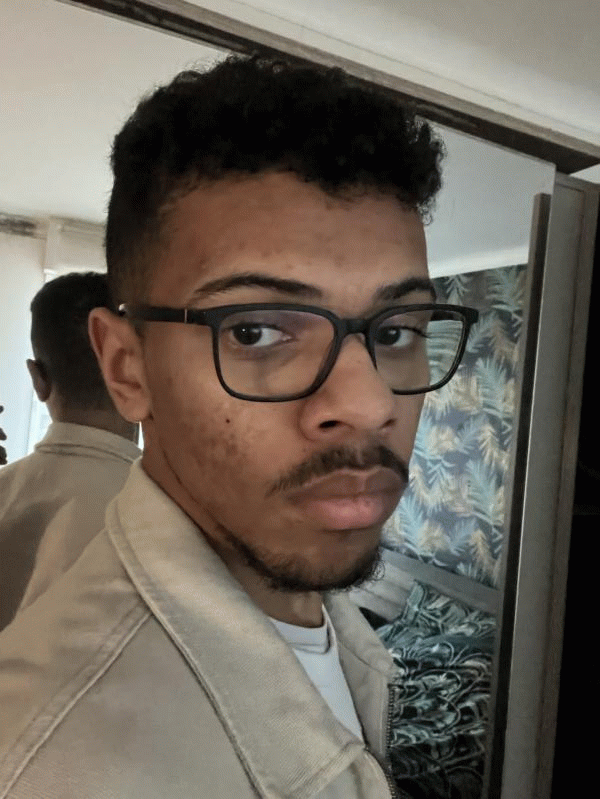 Clément 18 ans Le Poiré sur Vie