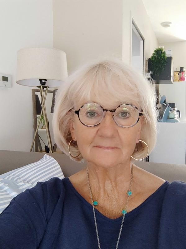 Caroline 65 ans Dainville