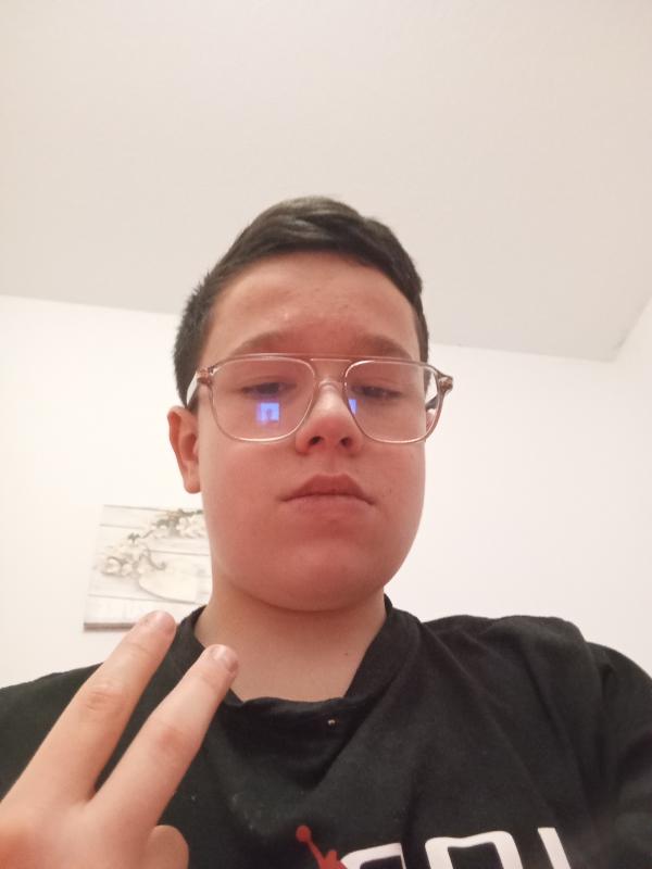 Benjamin  24 ans Four