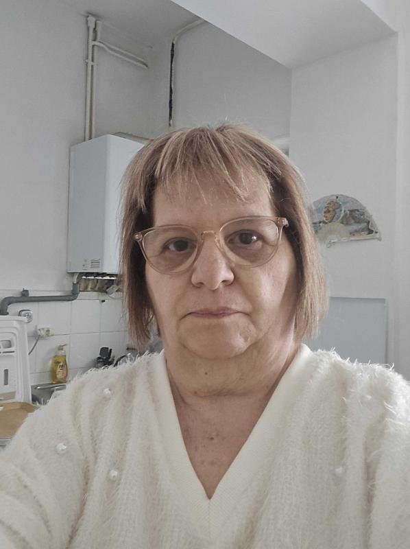 Angeline 65 ans Vienne