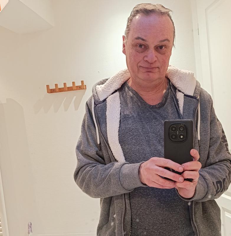 Eric  56 ans Melesse