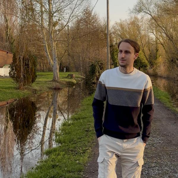 Quentin 26 ans Paris