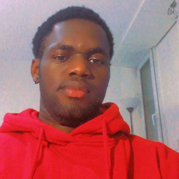 carlin 22 ans Angers