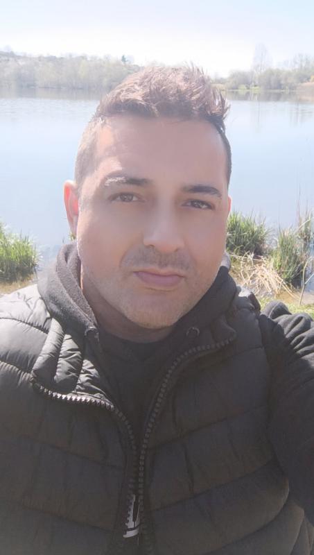 Raph 44 ans Montbrison