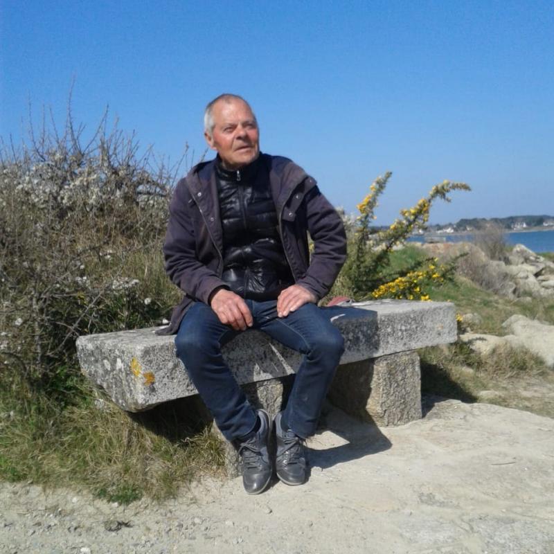 Inouk  69 ans Vannes