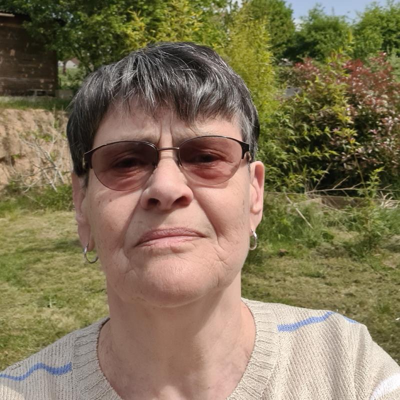 Mibounouh  79 ans Saint Aunès