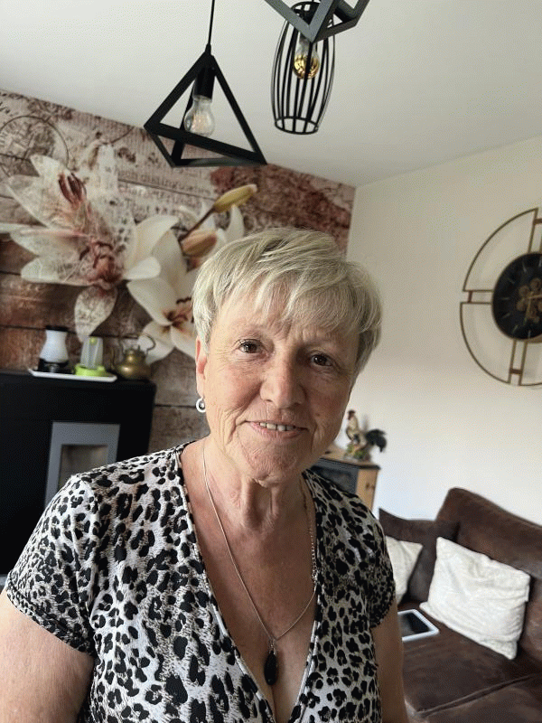 Nelly 68 ans Heutrégiville