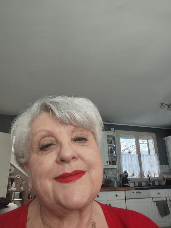 Catherine  76 ans Thouaré sur Loire