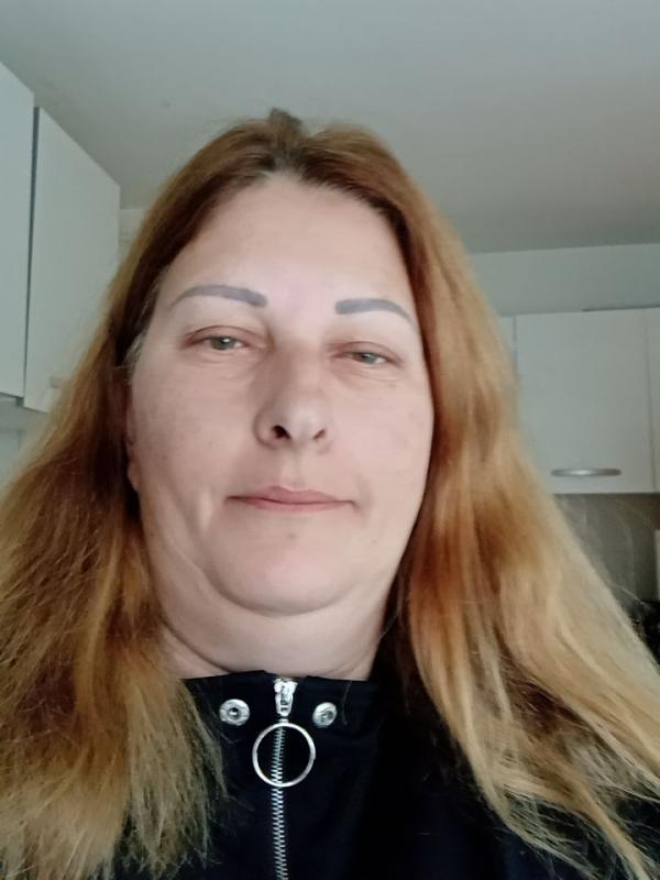 Bernadette  48 ans Audun le Tiche