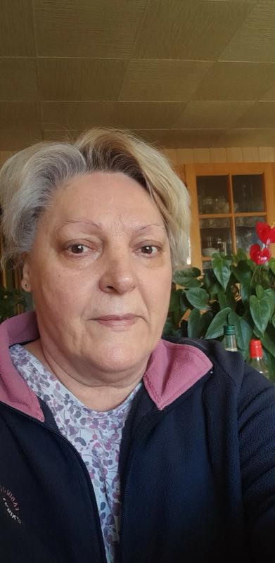 Dorina 69 ans Carbonne