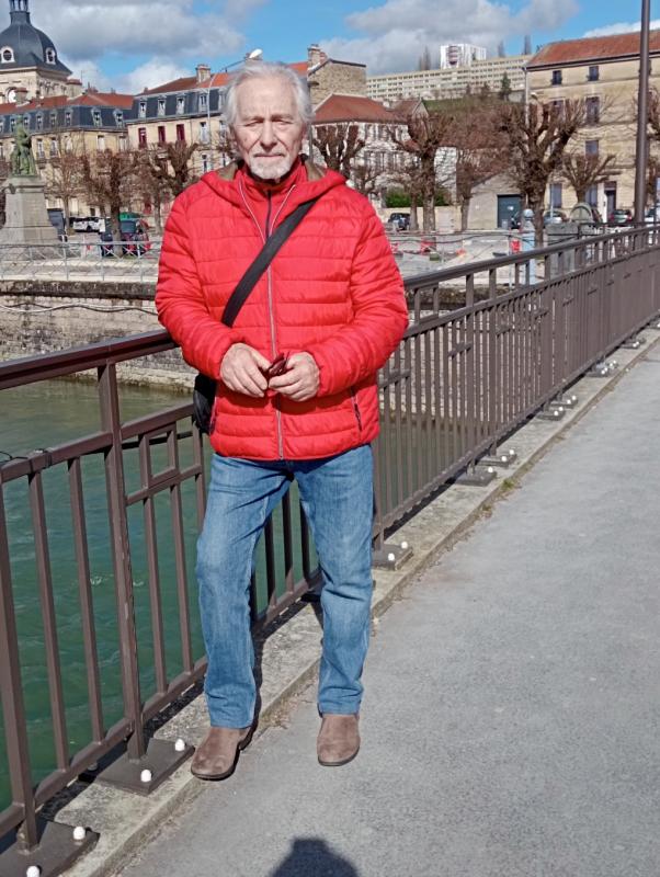 Bernard 76 ans Épernay