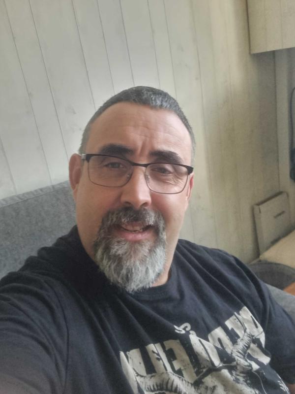 Raynald 46 ans Avion