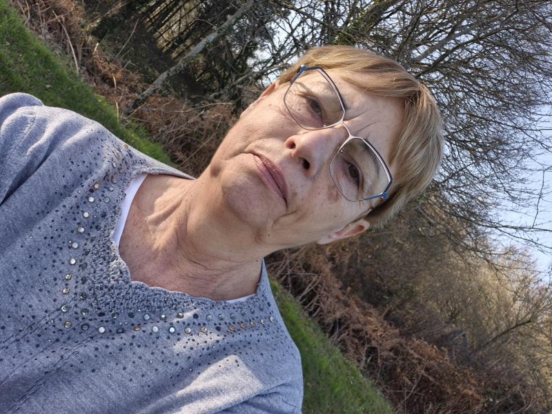 Nicole  70 ans Le Pizou