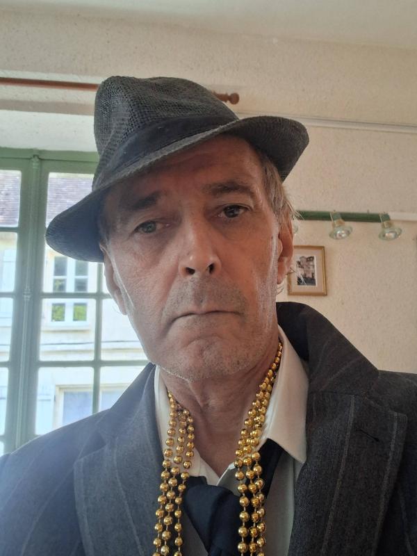 zobel 69 ans Neuilly Saint Front