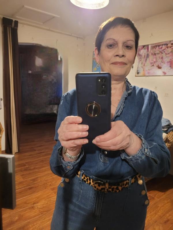 Julie 63 ans Arpajon