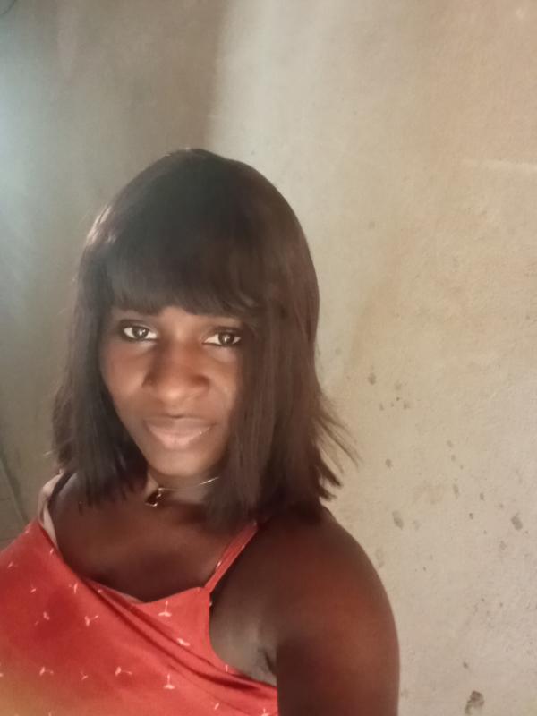 Cassandra 25 ans Paris