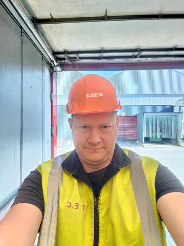 Mika  47 ans Faumont