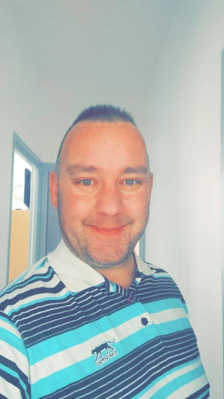 Cédric 37 ans Calonne Ricouart