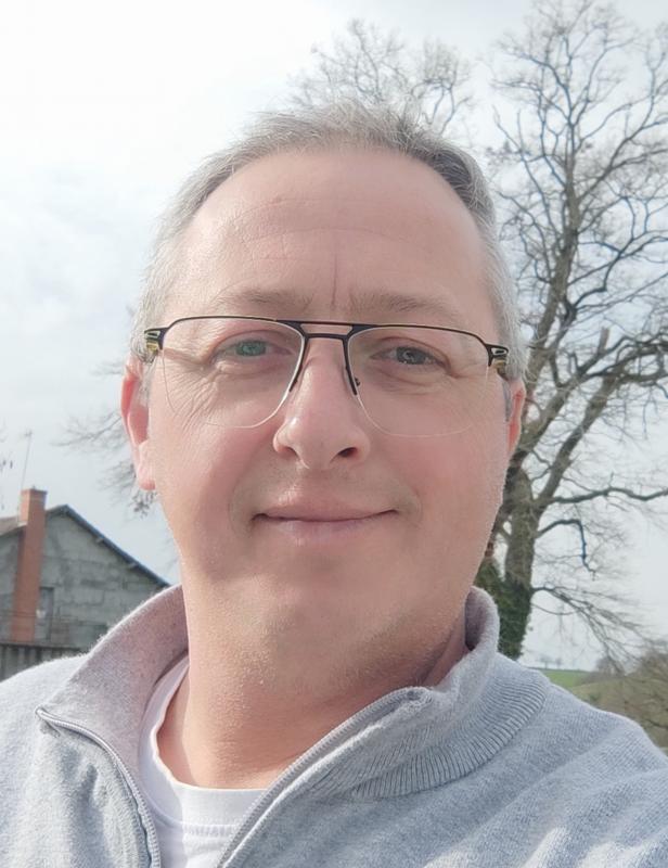 Cedriccroi 47 ans Jaligny sur Besbre
