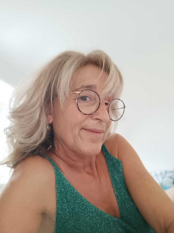 Lucie 58 ans Mortagne sur Sèvre