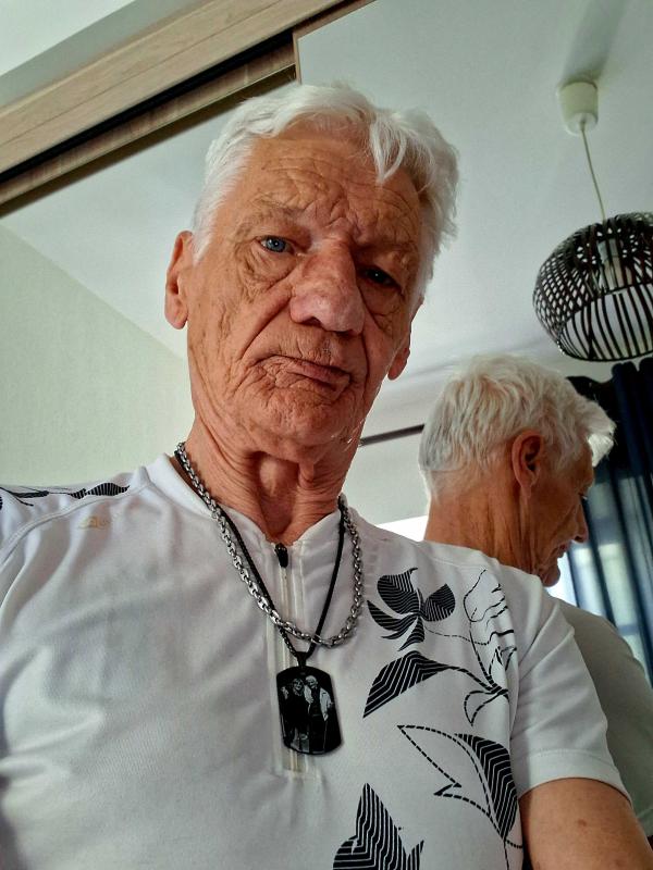 François 62 ans Puy en Velay