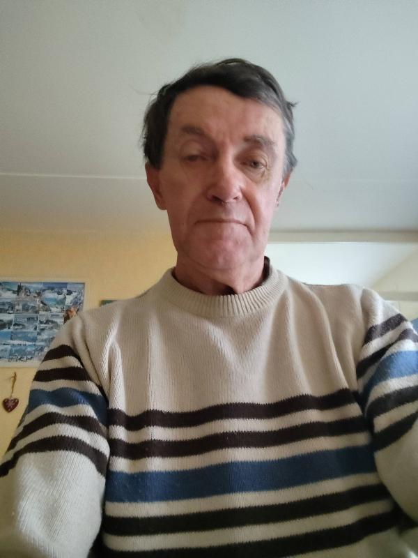 Renaud 36 73 ans Issoudun