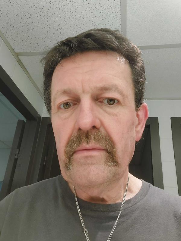 Gilles  59 ans Besnans