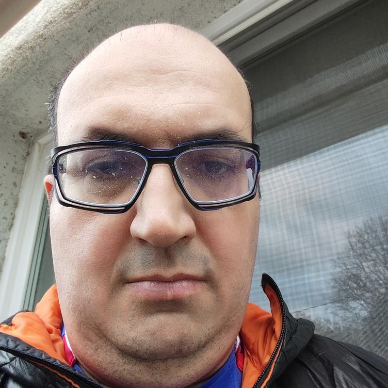 Sylvain 45 ans La Fare les Oliviers