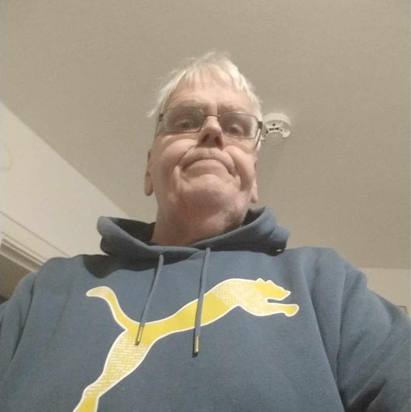 paul 71 ans Saint Pierre lès Franqueville