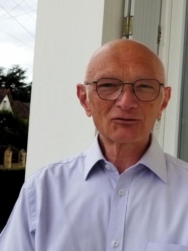 Yanick 64 ans Vierzon