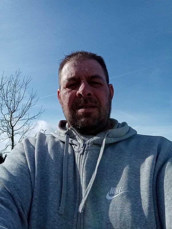 Steve 47 ans Berville sur Mer