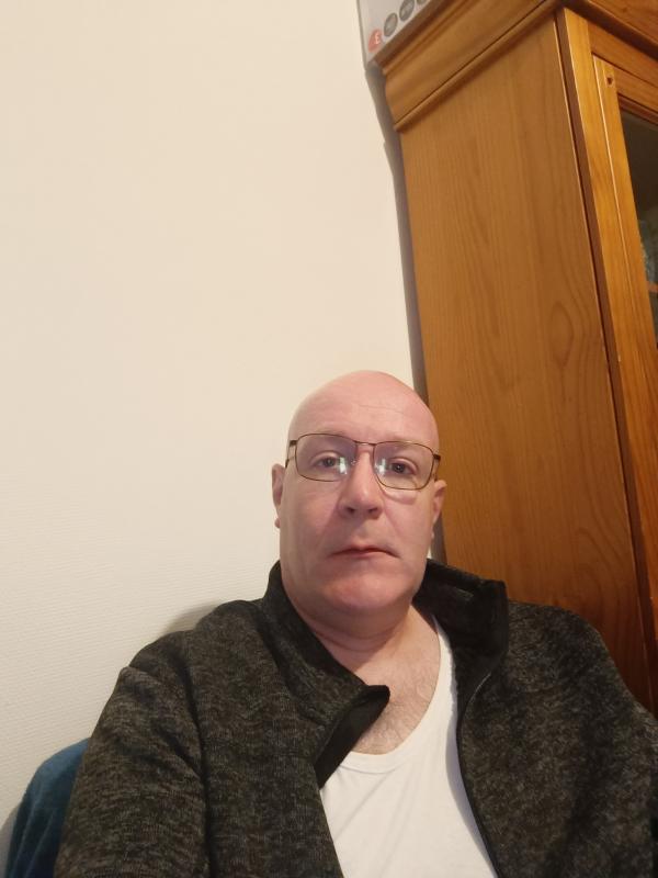 Éric  56 ans Crécy la Chapelle