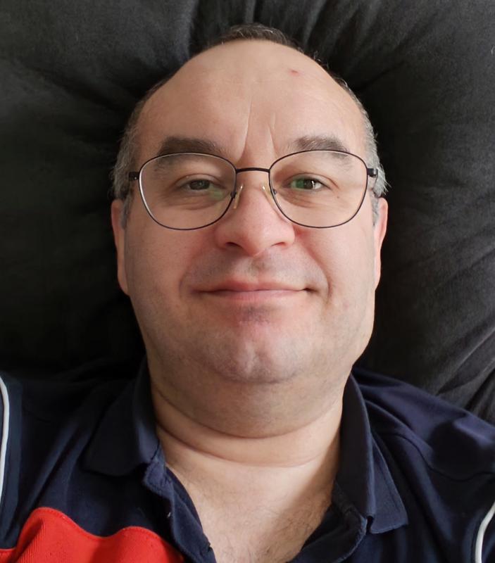 Johnny 49 ans Compiègne